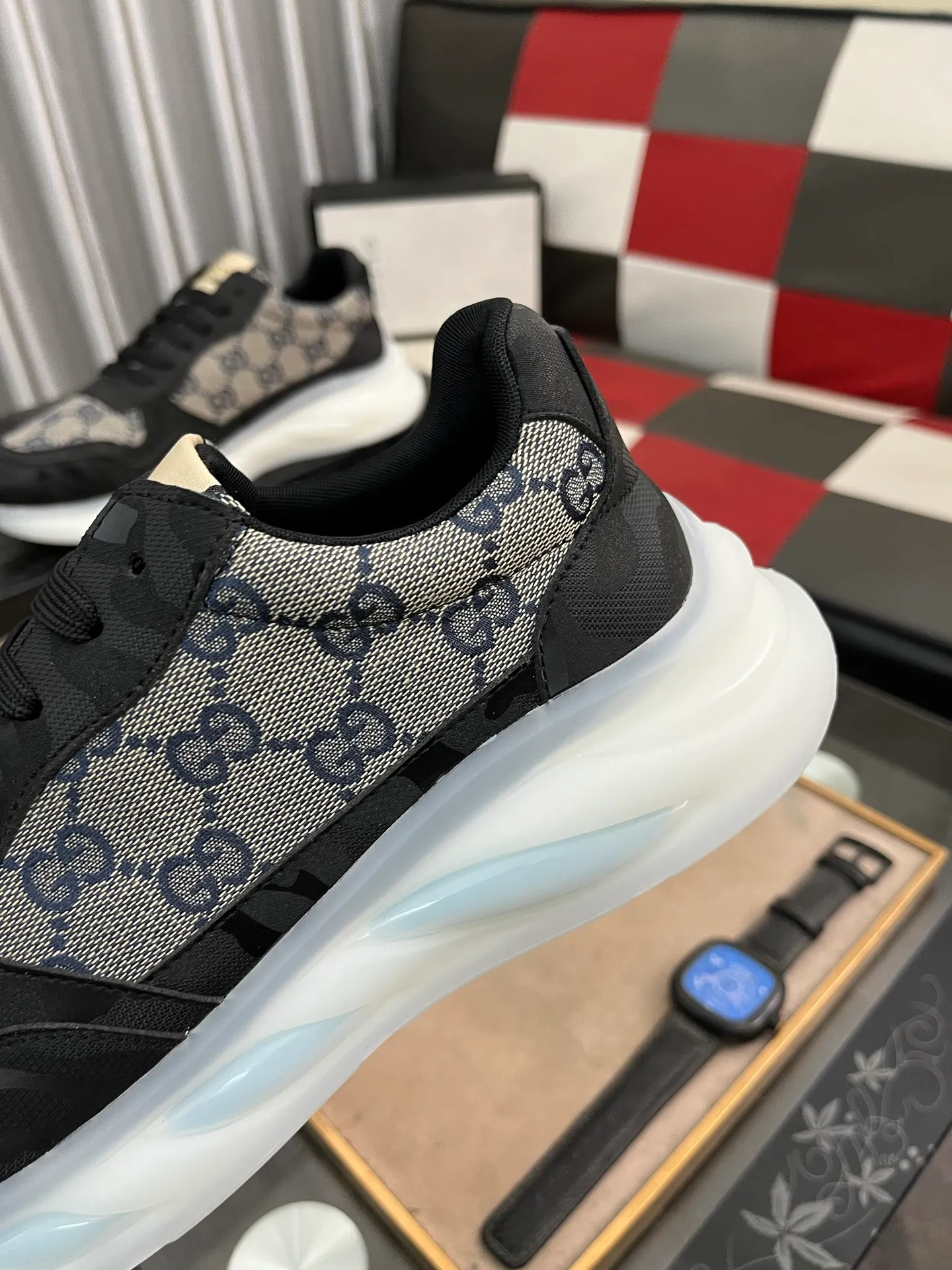 Men's shoes 💰440⌚️⌚️[GUCCI] The latest trendy men's casual shoes, the fabric is made of embossed cowhide imported from Italy, comfortable sheepskin lining + feet, the original outsole is wear-resistant and non-slip, high-level version, size: 38-442️⃣Colors available